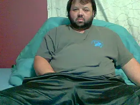 Strongbutgentle36 webcam