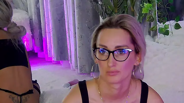 IsabelleEthan webcam