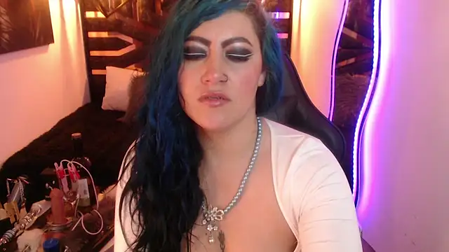 scarleth_blue webcam