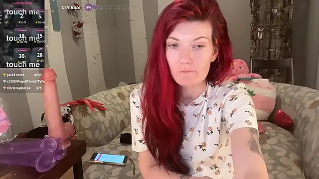 YourFavCanadianMILF webcam