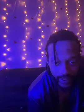 magic_man1085 webcam