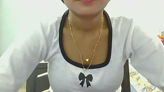 Aarti_misty71 webcam