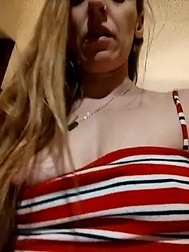 eatmeplease44 webcam