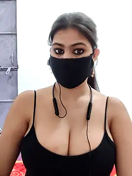 Webcam Model (Miya_sistar)  is live.Free join now!