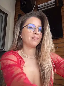 soniadeviis - SoniaDeviis's free webcam - UK Sex Cams