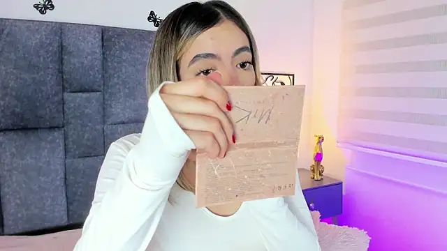 Violetta_Ficher webcam