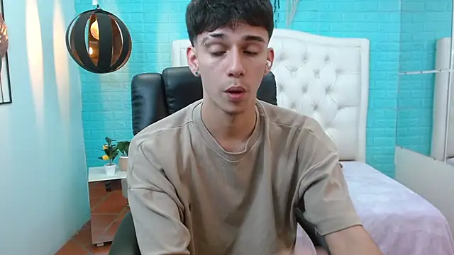 AmethystShadow17 webcam