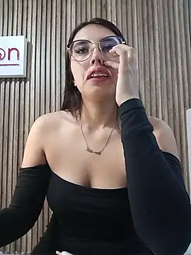 Valk_submissive webcam