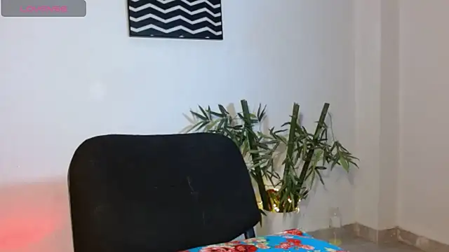 KamilaParrisx live sex cam