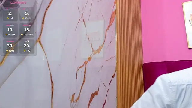 yourcuteneighbourr webcam