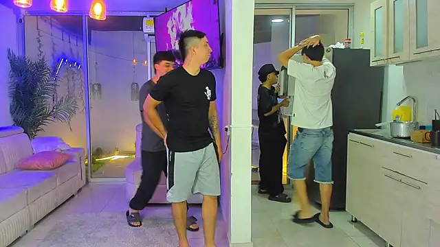 Houseofwarrios webcam