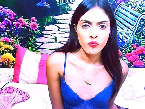 IndianPretty14u2Luv webcam