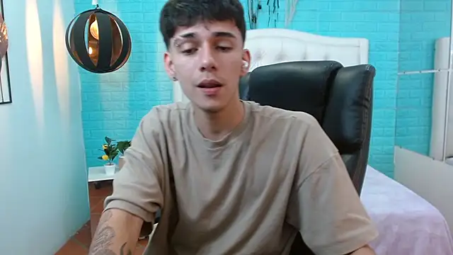 AmethystShadow17 webcam