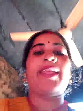 Hot_kamla from StripChat is Freechat