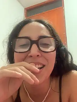 Webcam Model (LatinDoll8)  is live.Free join now!