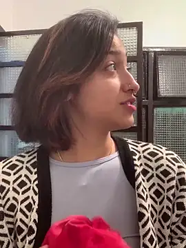 LilithMonette webcam