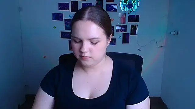 Kitty_Mia_Kitty webcam