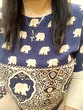 Webcam Model (Rising_Queen)  is live.Free join now!