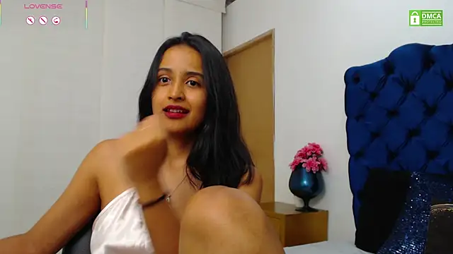 Lili666_ webcam