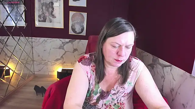 KellyPerfection webcam