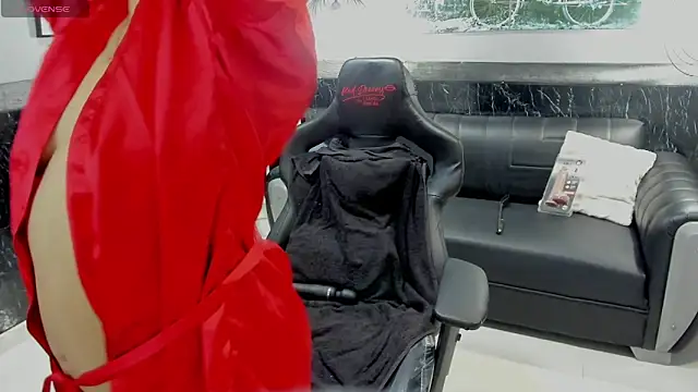 AlexandraMilff webcam