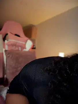  bella__honey chat room