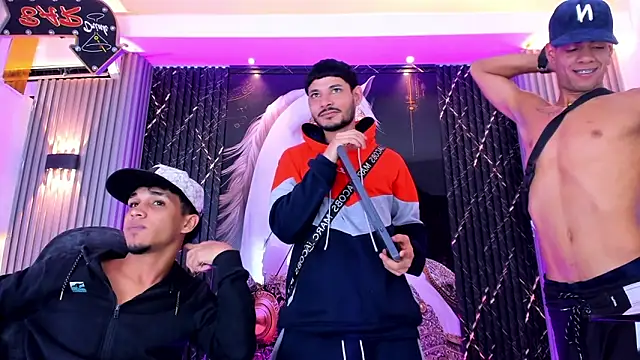 the_knights_of_the_night_ webcam