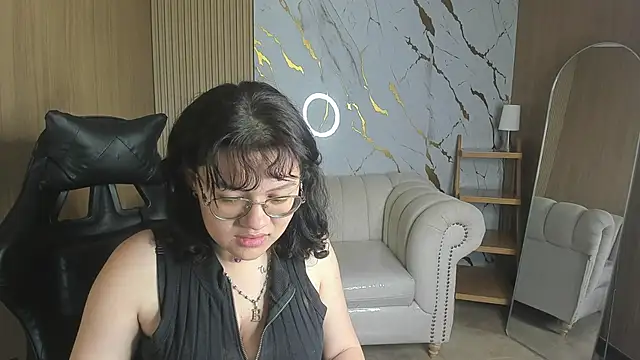 Amara_tf webcam