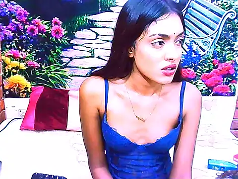 IndianPretty14u2Luv webcam