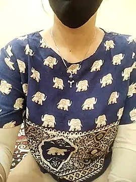 rising_queen (F milf) - Nude dance in public 👙