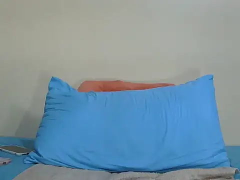 LICKABLETASH98 webcam