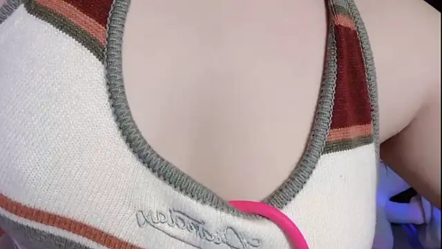 ChinhM249 live sex cam