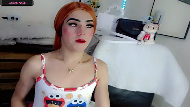 NathalialLooes live sex cam