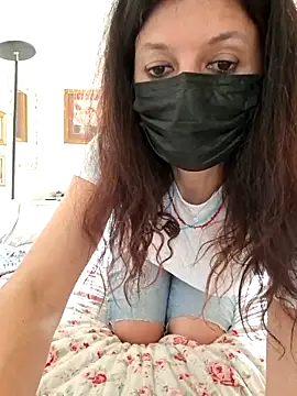 Dayana2022 live sex cam