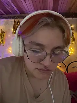 Sophia_Weest99 webcam