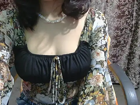 Adorable_Ayesha webcam