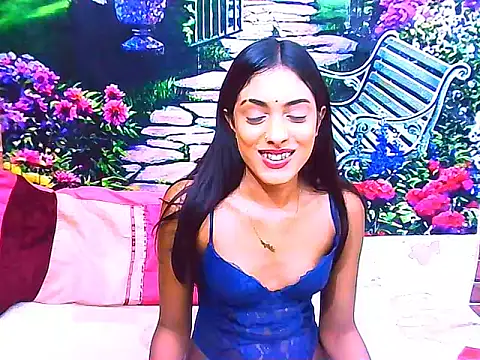 IndianPretty14u2Luv webcam