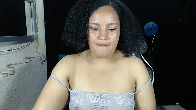 SofiaRoyal2308 webcam