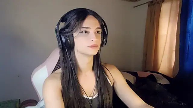 Dollbehavior_ webcam