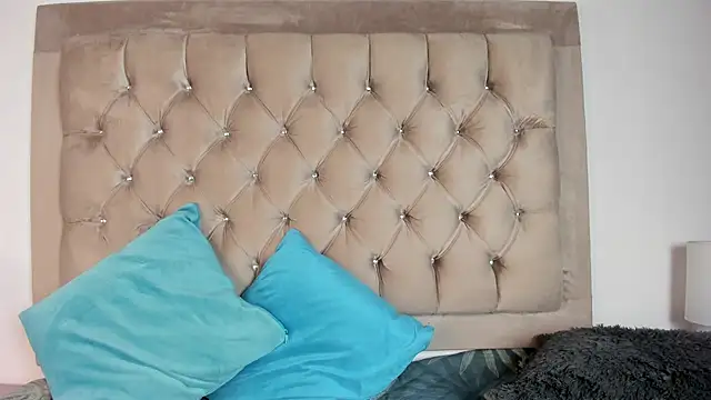 Emily_Castano webcam