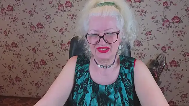 Maya_Mayflower webcam