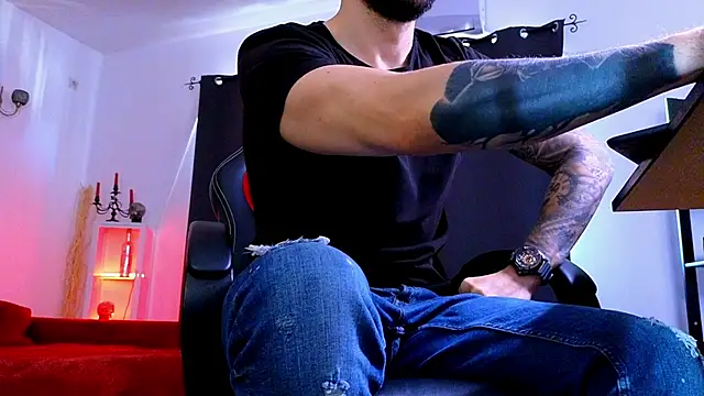 MightyAaron66 webcam