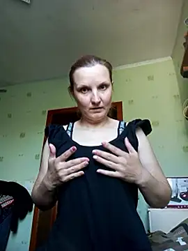 SusanGold9211 webcam