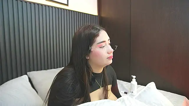 haylie_ (F teen) - control my toy x3min