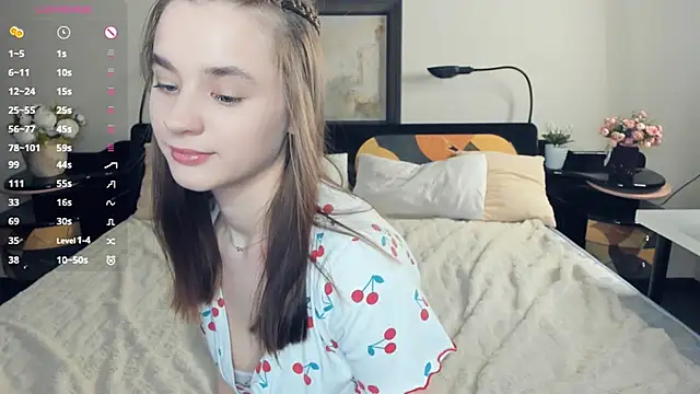 JinnyMcie webcam