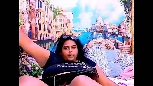 Indianfairy99 webcam
