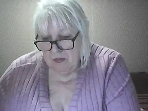 alexia64231 - Alexia64231's free webcam - UK Sex Cams