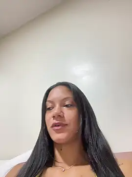 mamacita888 (F teen) - O que você quer ver? 🌚