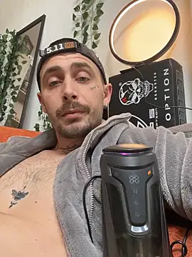 Piratee666 live sex cam