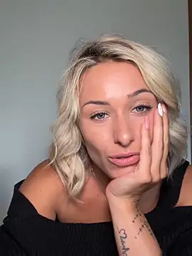 petrouchkaaa_ webcam